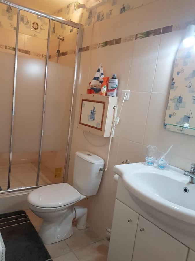 Surgères Charmante Maisonnette 2 Personnes Avec Wifi מראה חיצוני תמונה